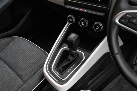 Renault Clio S EDITION E-TECH 31