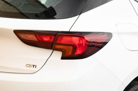 Vauxhall Astra SRI NAV CDTI 9