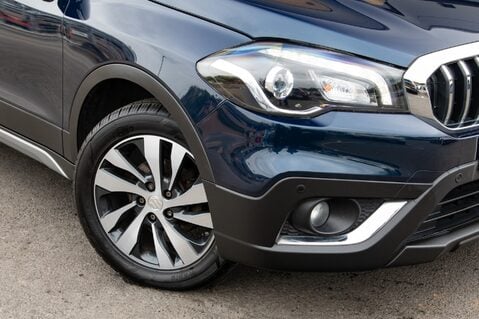 Suzuki SX4 S-Cross SZ-T BOOSTERJET MHEV 11