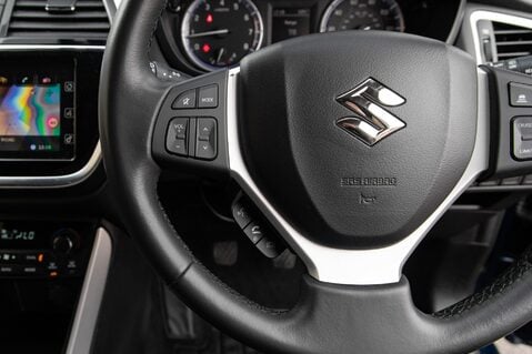 Suzuki SX4 S-Cross SZ-T BOOSTERJET MHEV 19