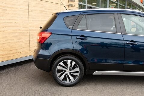 Suzuki SX4 S-Cross SZ-T BOOSTERJET MHEV 7