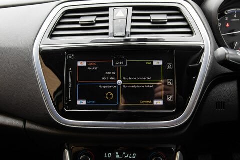 Suzuki SX4 S-Cross SZ-T BOOSTERJET MHEV 22
