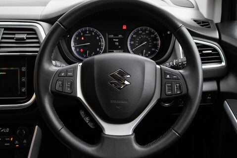 Suzuki SX4 S-Cross SZ-T BOOSTERJET MHEV 21