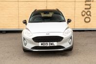 Ford Fiesta ACTIVE B AND O PLAY 5