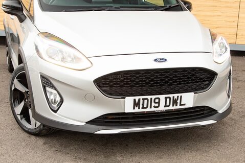 Ford Fiesta ACTIVE B AND O PLAY 10