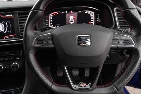 SEAT Leon TSI EVO FR BLACK EDITION 19