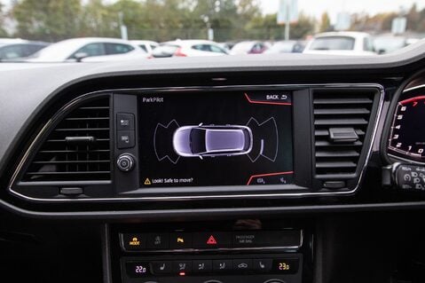 SEAT Leon TSI EVO FR BLACK EDITION 32