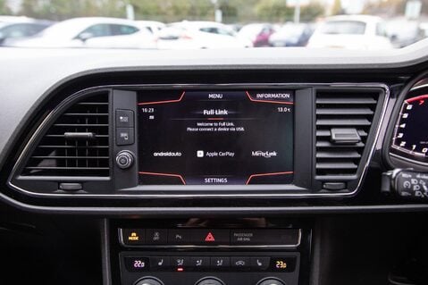 SEAT Leon TSI EVO FR BLACK EDITION 31