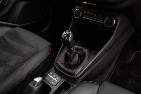 Ford Fiesta ST-LINE X EDITION MHEV 33