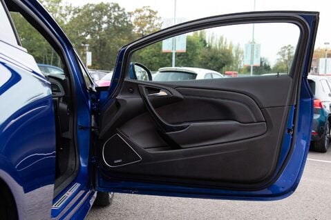 Vauxhall Astra GTC VXR 15