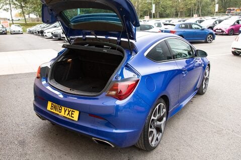 Vauxhall Astra GTC VXR 34