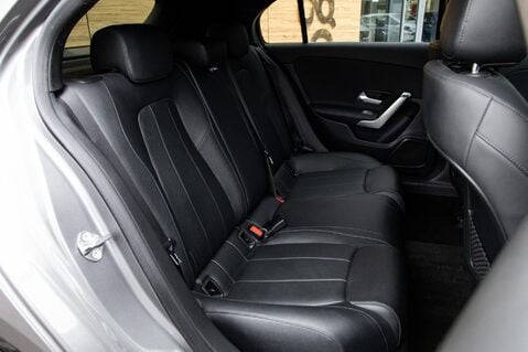 Mercedes-Benz A Class A 180 SPORT EXECUTIVE EDITION 37
