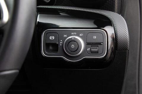 Mercedes-Benz A Class A 180 SPORT EXECUTIVE EDITION 16