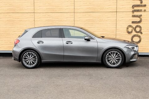 Mercedes-Benz A Class A 180 SPORT EXECUTIVE EDITION 12