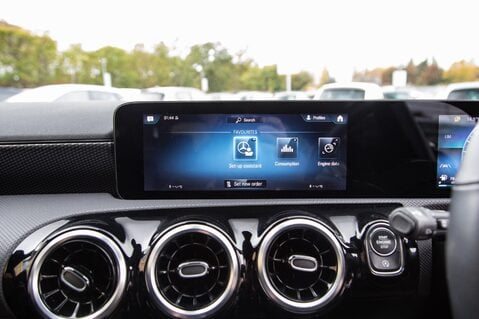 Mercedes-Benz A Class A 180 SPORT EXECUTIVE EDITION 24