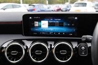 Mercedes-Benz A Class A 200 AMG LINE EXECUTIVE 25