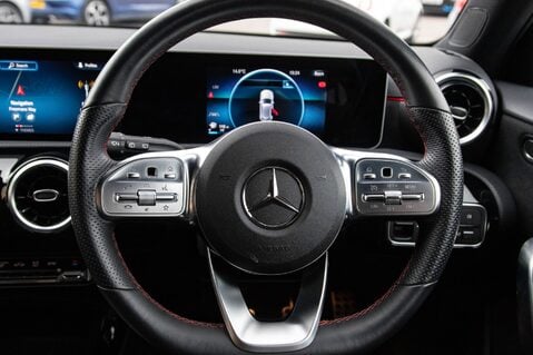 Mercedes-Benz A Class A 200 AMG LINE EXECUTIVE 21
