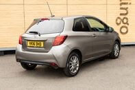 Toyota Yaris VVT-I ICON 2