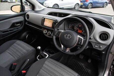 Toyota Yaris VVT-I ICON