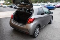 Toyota Yaris VVT-I ICON 32