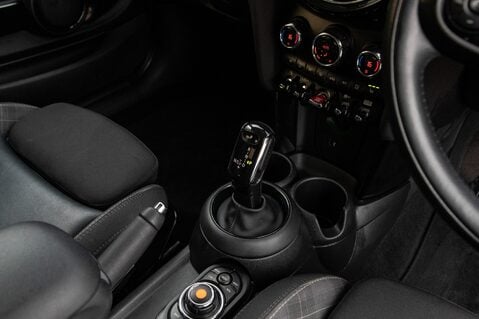 Mini Hatch COOPER S CLASSIC 31