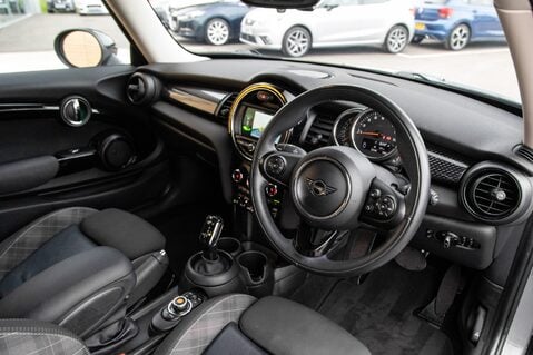 Mini Hatch COOPER S CLASSIC 4
