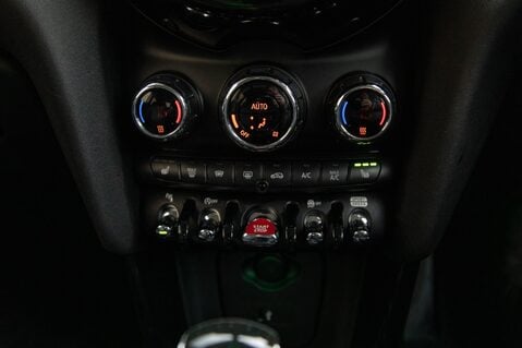 Mini Hatch COOPER S CLASSIC 32