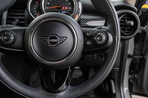 Mini Hatch COOPER S CLASSIC 20