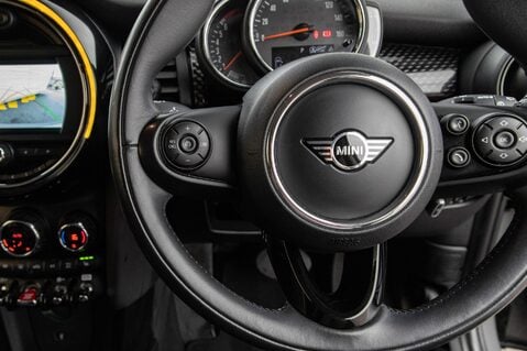 Mini Hatch COOPER S CLASSIC 19