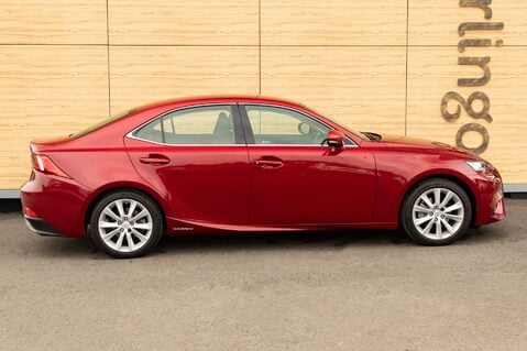 Lexus Is 300H ADVANCE 12