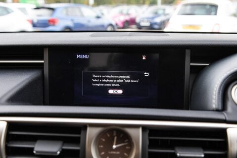 Lexus Is 300H ADVANCE 25