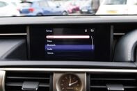 Lexus Is 300H ADVANCE 24