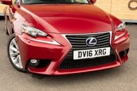 Lexus Is 300H ADVANCE 10