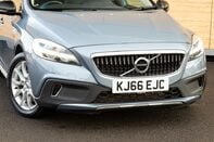 Volvo V40 T3 CROSS COUNTRY PRO 10