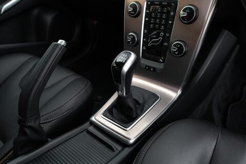 Volvo V40 T3 CROSS COUNTRY PRO 30