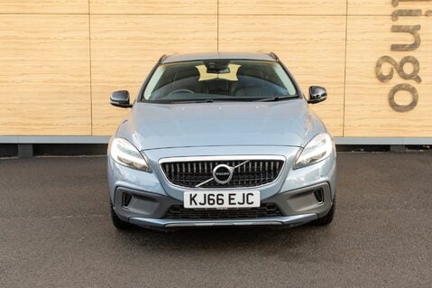 Volvo V40 T3 CROSS COUNTRY PRO 5