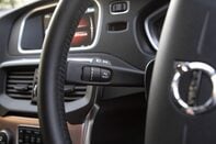 Volvo V40 T3 CROSS COUNTRY PRO 17