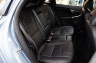 Volvo V40 T3 CROSS COUNTRY PRO 32