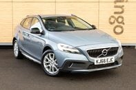 Volvo V40 T3 CROSS COUNTRY PRO 1