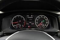 Volkswagen Polo SE TSI DSG 15