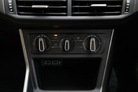 Volkswagen Polo SE TSI DSG 33