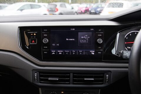 Volkswagen Polo SE TSI DSG 23