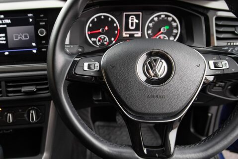 Volkswagen Polo SE TSI DSG 19