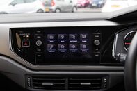 Volkswagen Polo SE TSI DSG 28