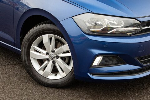 Volkswagen Polo SE TSI DSG 10