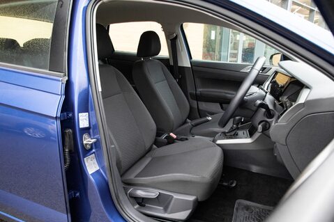 Volkswagen Polo SE TSI DSG 31