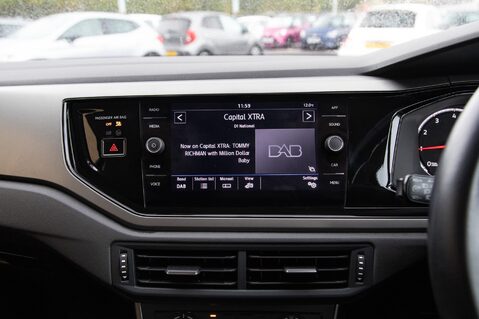 Volkswagen Polo SE TSI DSG 22