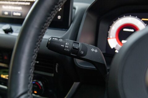 Nissan Qashqai DIG-T N-CONNECTA MHEV 17