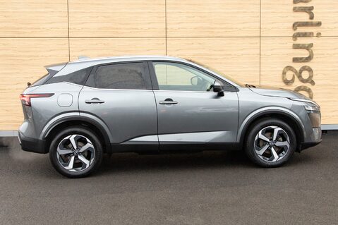 Nissan Qashqai DIG-T N-CONNECTA MHEV 12