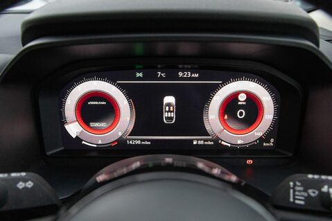 Nissan Qashqai DIG-T N-CONNECTA MHEV 15